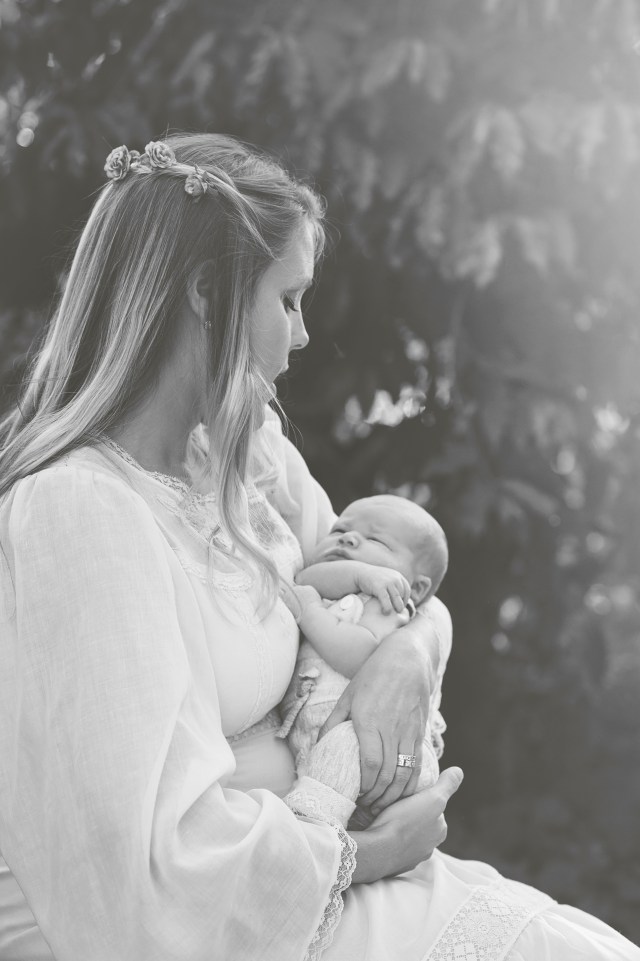 vintage dress for family photoshoot